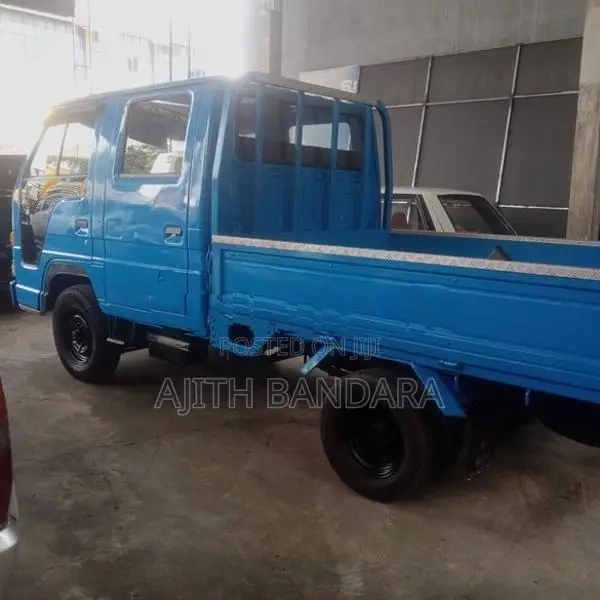 Isuzu Elf 1980