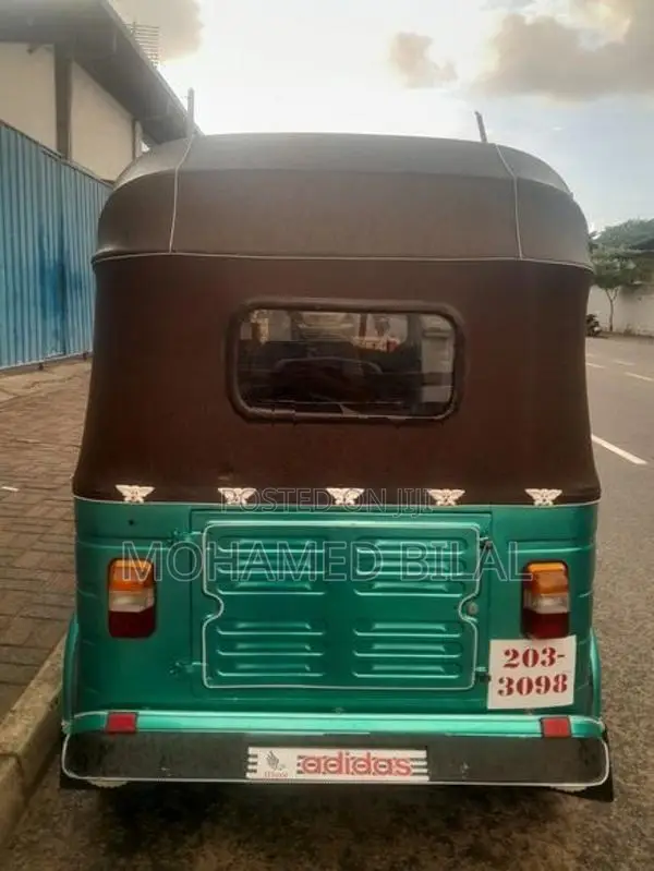 Bajaj RE 1996