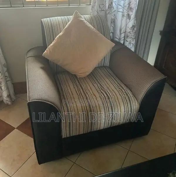 Damro Sofa 2+1+1