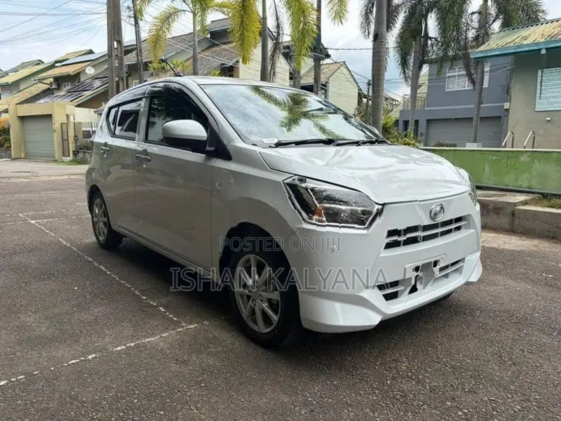 Daihatsu Mira G Grade 2026