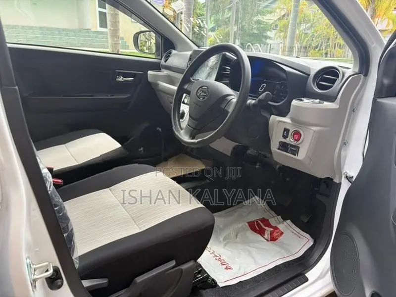 Daihatsu Mira G Grade 2026