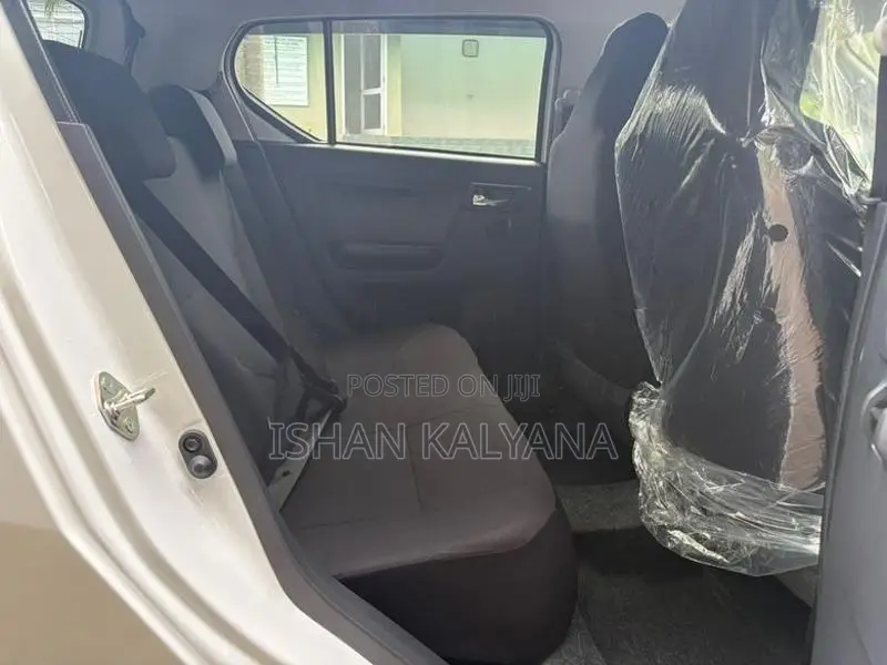 Daihatsu Mira G Grade 2026