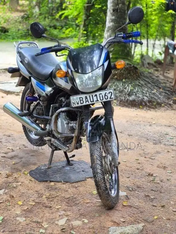 Bajaj CT100 2013