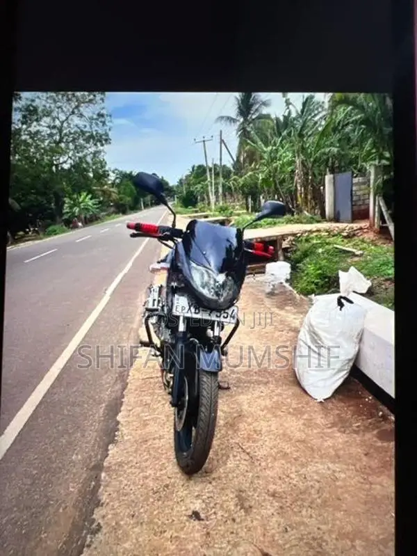 Bajaj Pulsar 150 2004