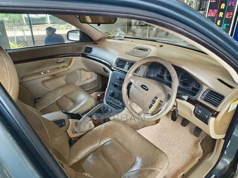 Volvo S80 2001