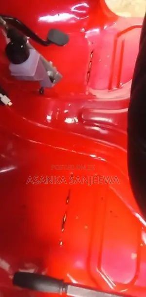 Bajaj RE 2014