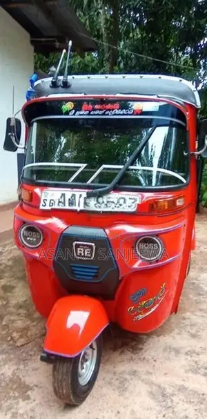 Bajaj RE 2014