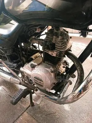 Bajaj CT100 2018