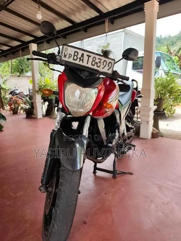 Yamaha FZ 2014