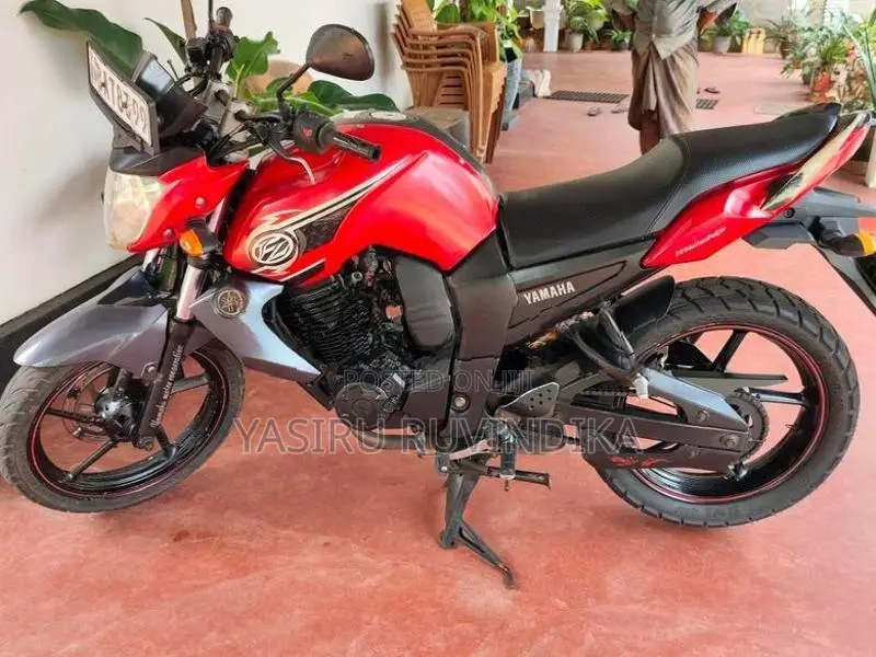 Yamaha FZ 2014