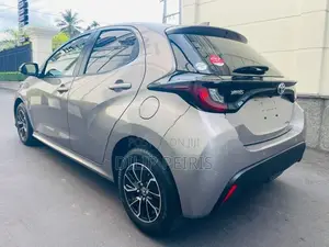 Toyota Yaris X Limited Fog Alloy 2024