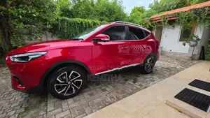 MG ZS 2025