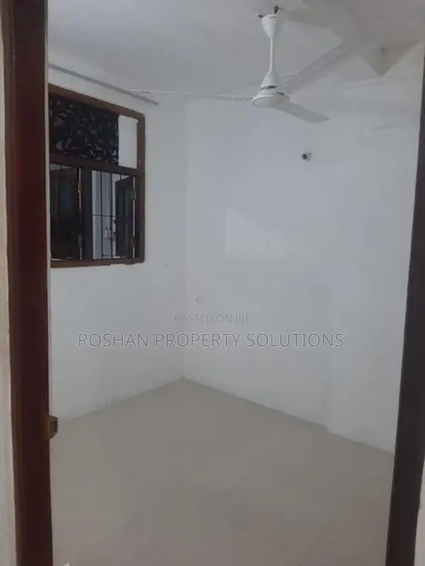 Ground floor house for rent in Rathmalana 3