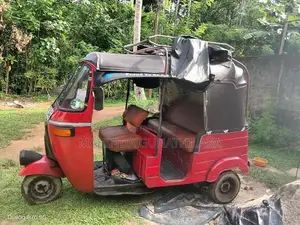 Bajaj RE 2008