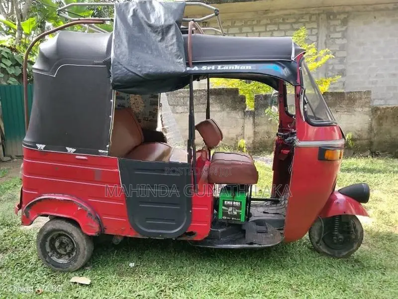 Bajaj RE 2008