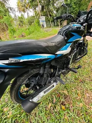 Bajaj Discover 125 2023