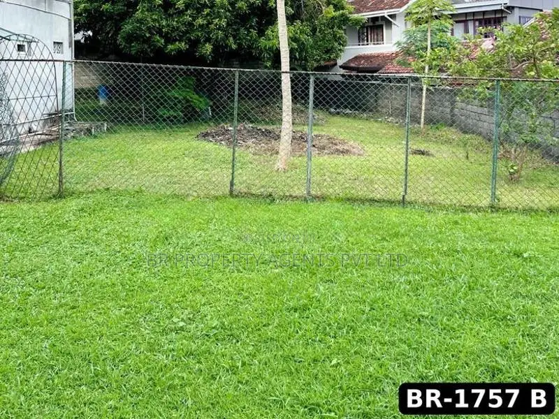 House with Land for Sale in Mirihana, Nugegoda
