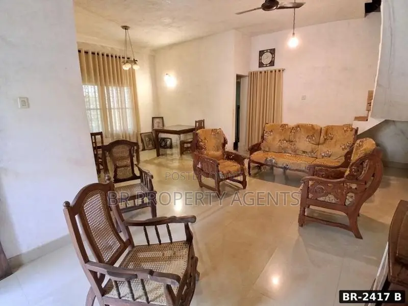 Single-Storey House for Sale in Angoda