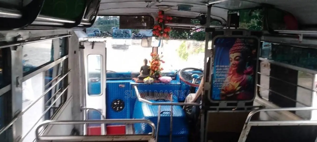 Ashok-Leyland Leyland 2001 Bus (Used)