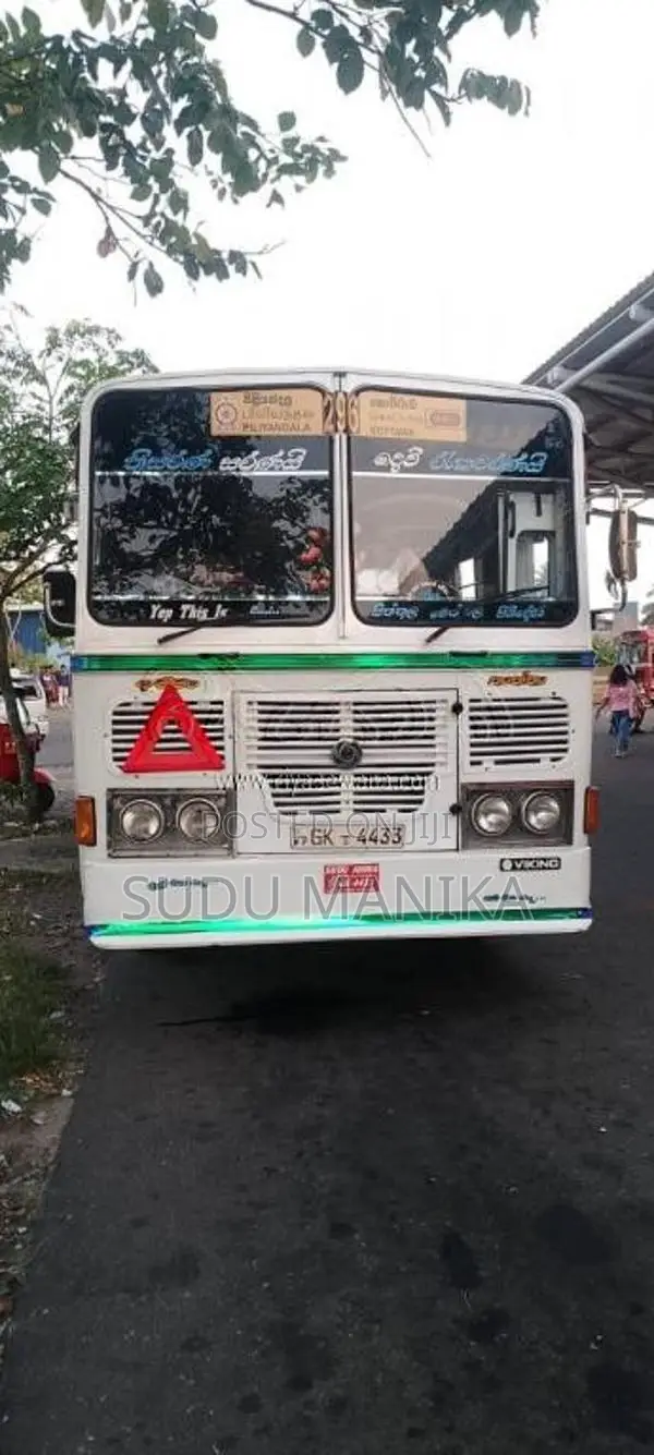 Ashok-Leyland Leyland 2001 Bus (Used)