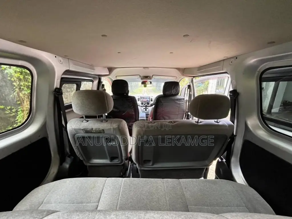 Nissan NV200 2010 Van (Used)
