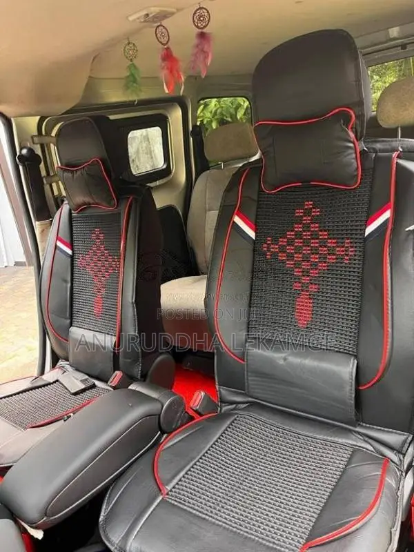 Nissan NV200 2010 Van (Used)