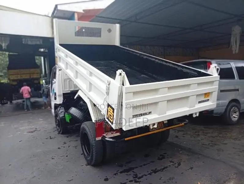 Isuzu Tipper 1997 Lorry (Used)