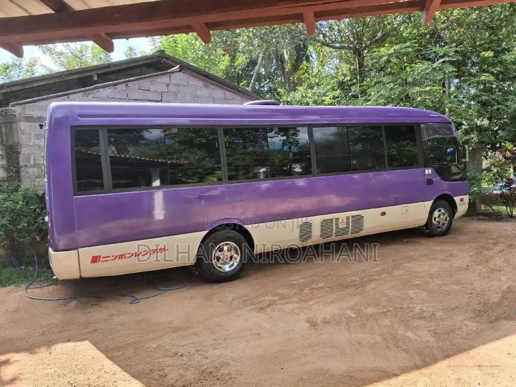 Mitsubishi Rosa 2009 Bus (Used)