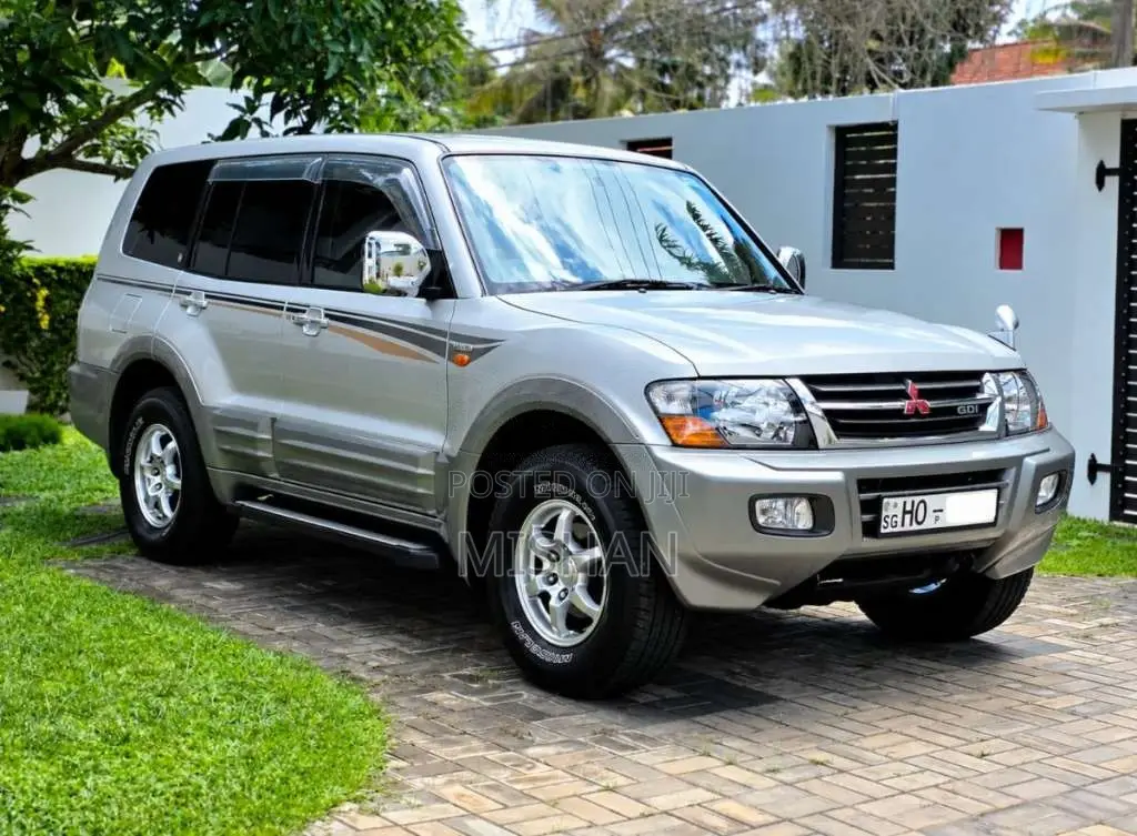 Mitsubishi MONTERO PAJERO EXCEED V75W 2000 SUV (Used)