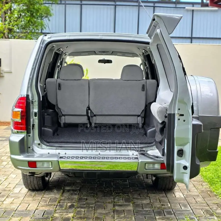 Mitsubishi MONTERO PAJERO EXCEED V75W 2000 SUV (Used)