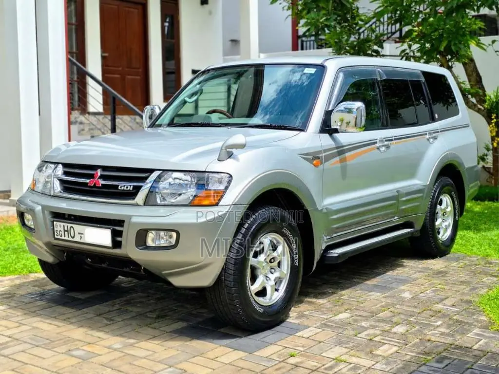 Mitsubishi MONTERO PAJERO EXCEED V75W 2000 SUV (Used)