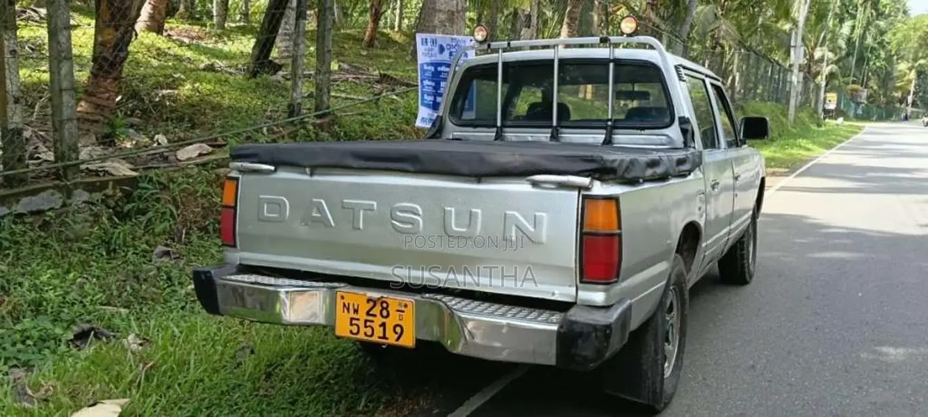 Nissan Double Cab 1984 Pickup (Used)