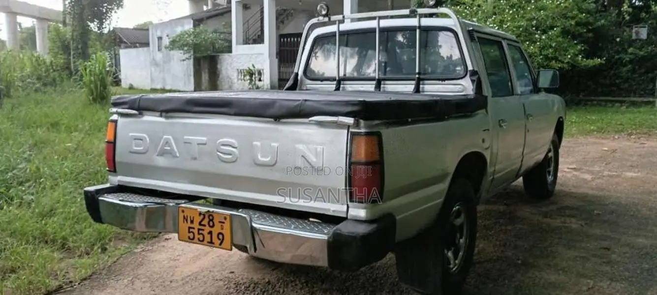 Nissan Double Cab 1984 Pickup (Used)