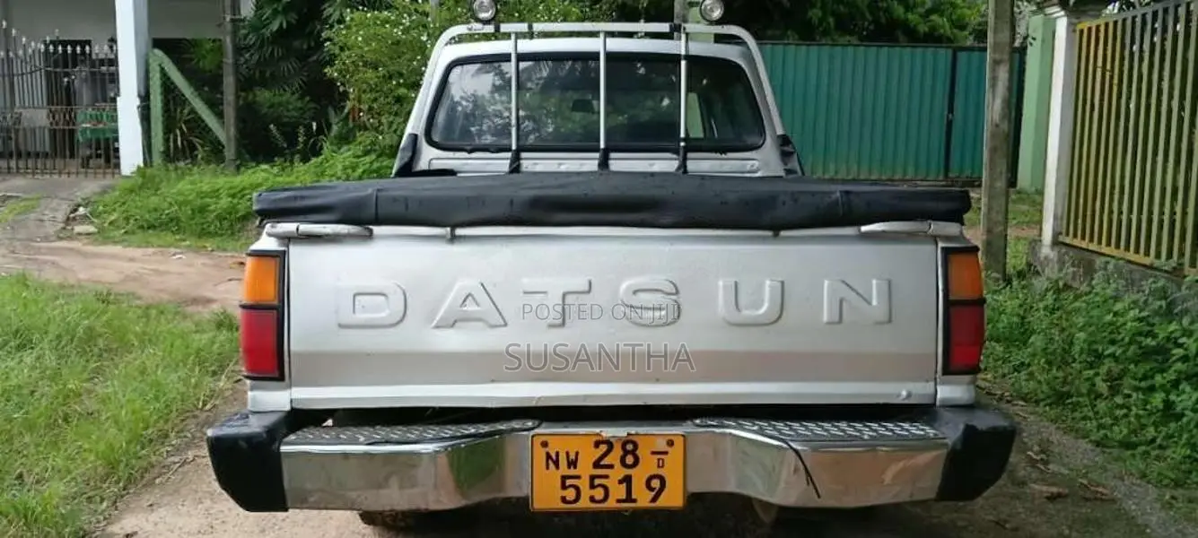 Nissan Double Cab 1984 Pickup (Used)