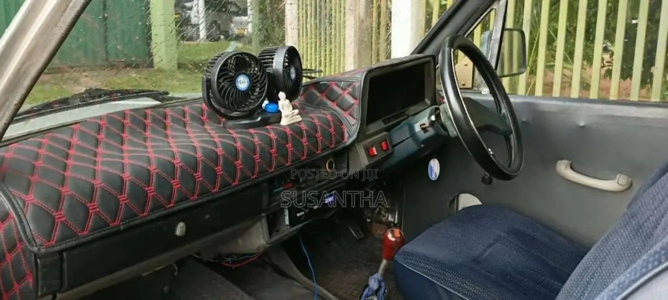 Nissan Double Cab 1984 Pickup (Used)