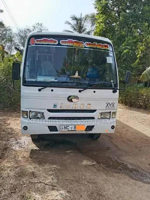 Eicher Skyline 2016 Bus (Used)