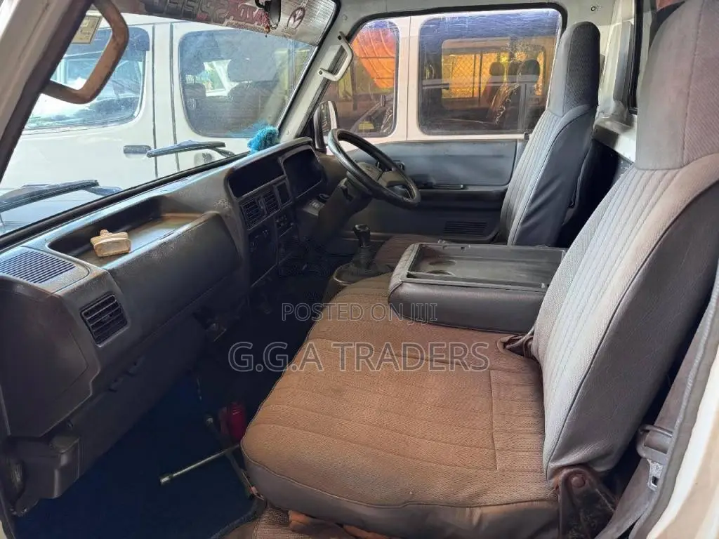 Mazda Brawny 1999 Lorry (Used)