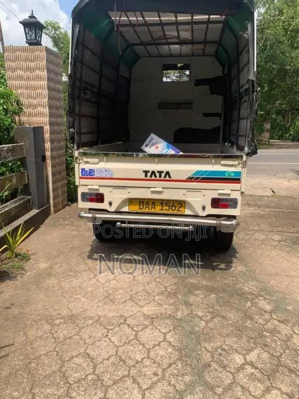 Tata Dimo Batta 2015 Lorry (Used)