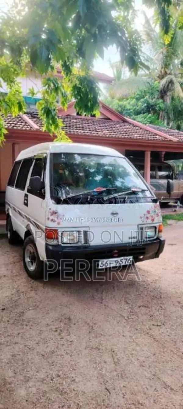 Nissan Vanette 1989 Van (Used)