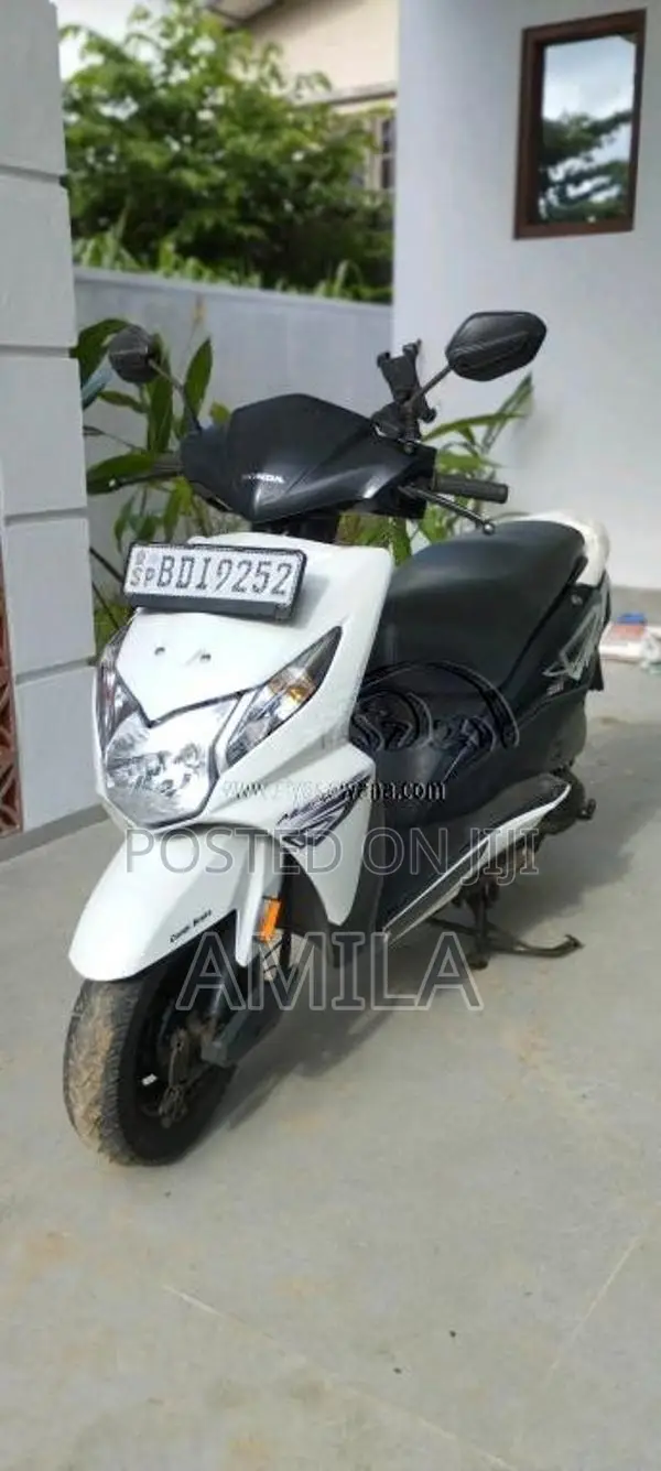 Honda Dio 2016 Motorbike (Used)