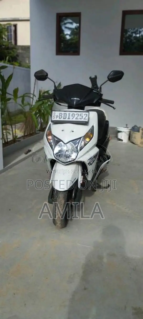Honda Dio 2016 Motorbike (Used)