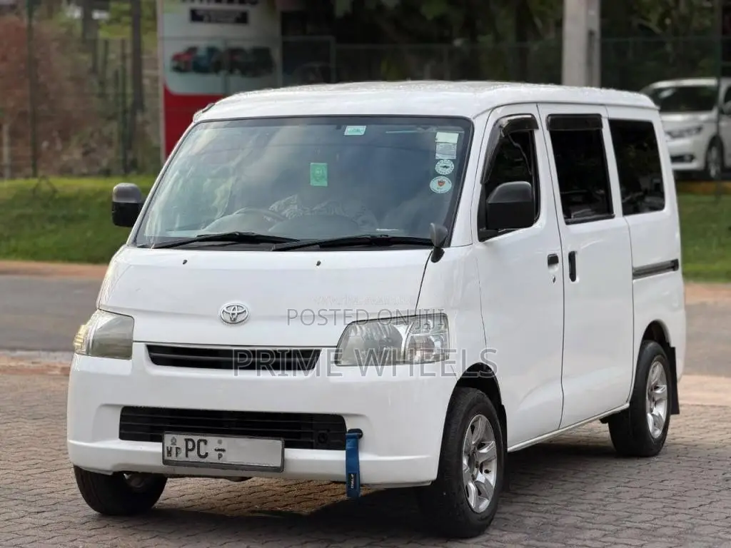 Toyota TownAce 2008 Van (Used)
