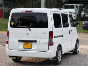 Toyota TownAce 2008 Van (Used)