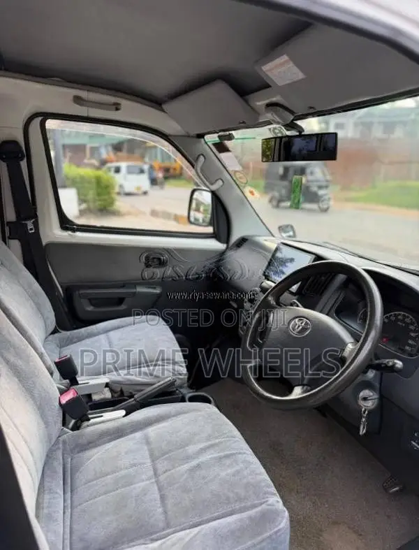 Toyota TownAce 2008 Van (Used)