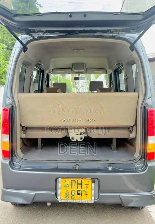 Suzuki Every 2013 Van (Used)