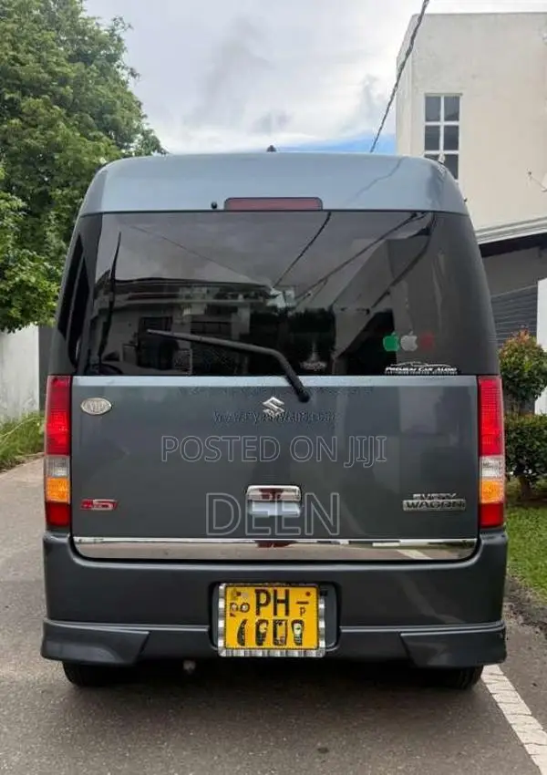 Suzuki Every 2013 Van (Used)
