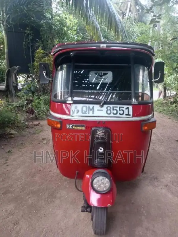Bajaj 4 stroke 2007 Three Wheel (Used)