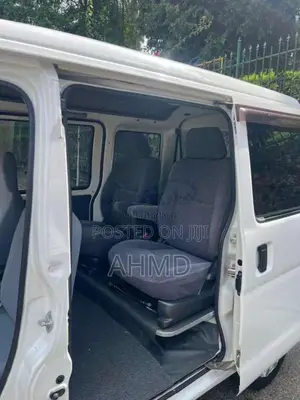 Daihatsu Hijet 2012 Van (Used)