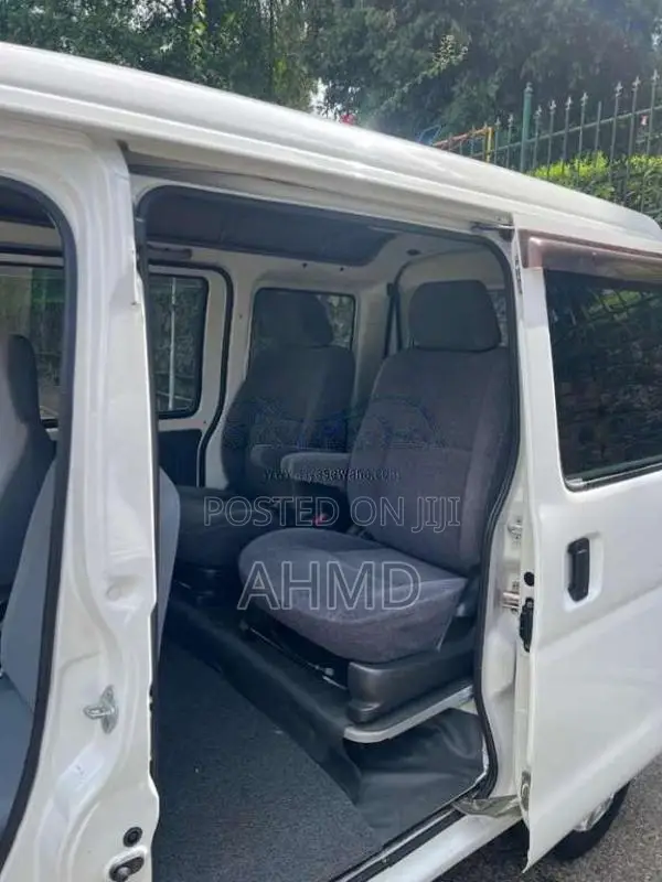 Daihatsu Hijet 2012 Van (Used)