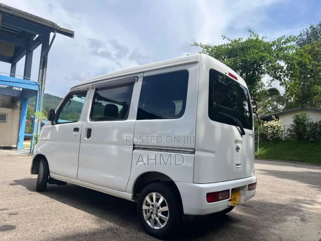 Daihatsu Hijet 2012 Van (Used)
